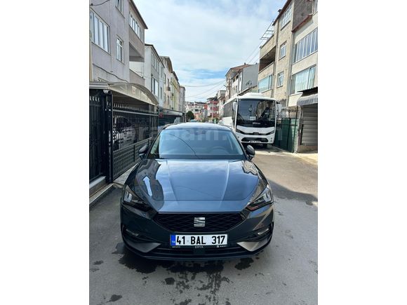 Sahibinden Seat Leon 1.5 eHybrid FR 2025 Model