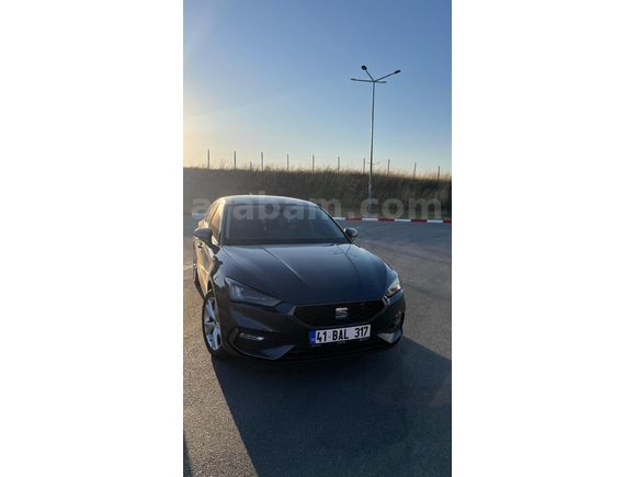 Sahibinden Seat Leon 1.5 eHybrid FR 2025 Model