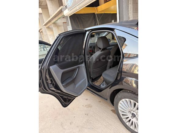 Sahibinden Ford Focus 1.6 Titanium 2011 Model 