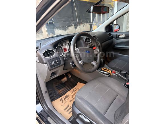 Sahibinden Ford Focus 1.6 Titanium 2011 Model 