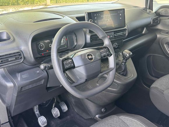 SARAY OTOMOTİV den Opel Combo1.5D130ps Essential 19 000km