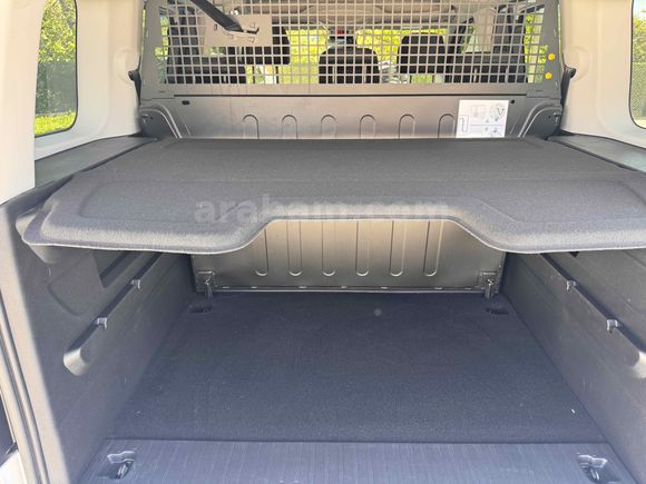 SARAY OTOMOTİV den Opel Combo1.5D130ps Essential 19 000km