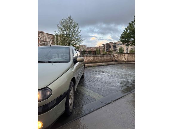 Sahibinden Renault Laguna 2.0 RXT 1999 Model 