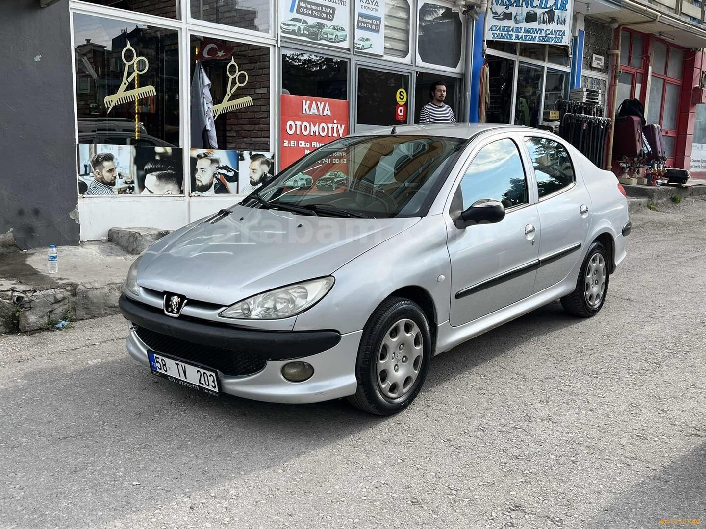 Galeriden Peugeot 206 1.4 Comfort 2010 Model Tokat 210.000 km Gri 2