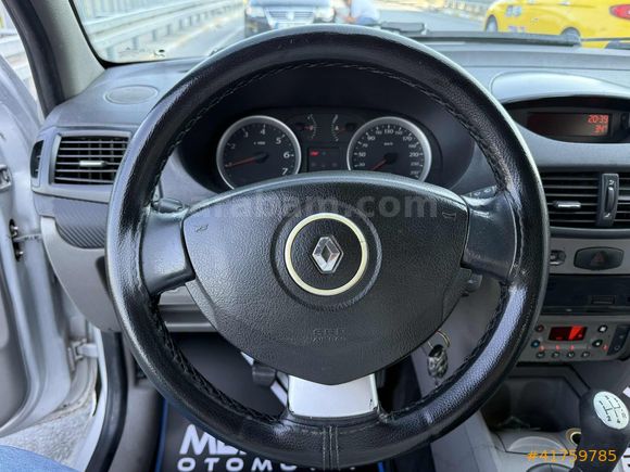 MER-CAN OTOMOTİV'DEN DİJİTAL KLİME 4 CAM EXPRESSİON PLUS BAKIMLI