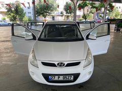 Sahibinden Hyundai i20  DOHC Mode 2011 düşük km, yakıt cimrisi 