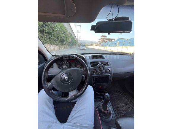 Sahibinden Renault Megane 1.6 Authentique 2004 Model  