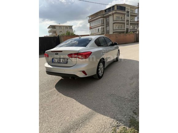 Sahibinden Ford Focus 1.5 Ti-VCT Trend X 2022 Model 