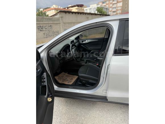 Sahibinden Ford Focus 1.5 Ti-VCT Trend X 2022 Model 