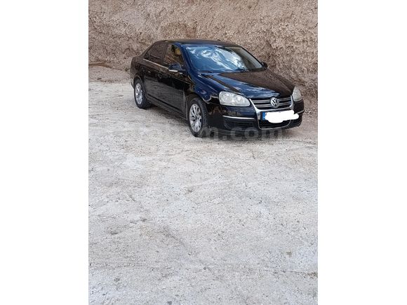 Sahibinden Volkswagen Jetta 1.6 TDi Primeline 2010 Model