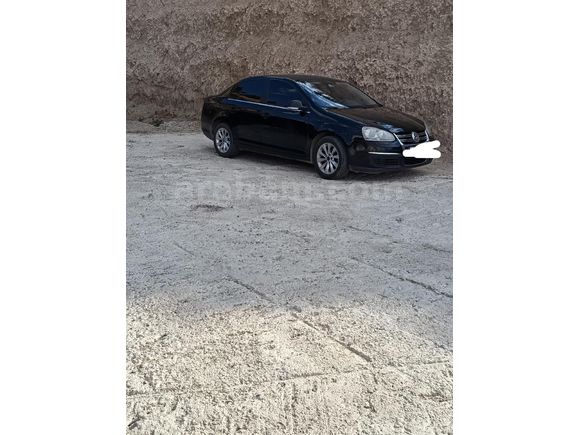 Sahibinden Volkswagen Jetta 1.6 TDi Primeline 2010 Model