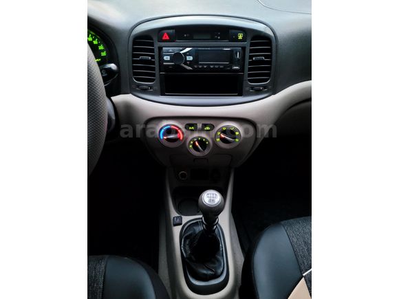 Yeni araç alacağım için fiyat düştü. Hyundai Accent Era 1.4 LPG 2006 Model  255.000 km
