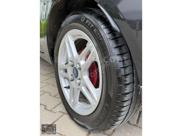 2015 MODEL 1.5 DİZEL FORD FİESTA TİTANİUM 75 HP