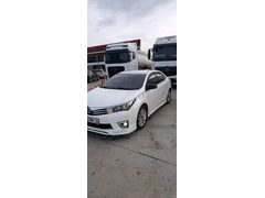 Sahibinden Memurdan Toyota Corolla 1.33 Life 2014 Model  152.000 km Beyaz, 1 parça boya başkada boya değişeni yok.