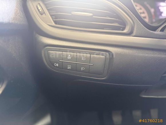 YAZICILAR'DAN 2023 EGEA 1.4 EASY 83 BİN KM TRAMERSİZ