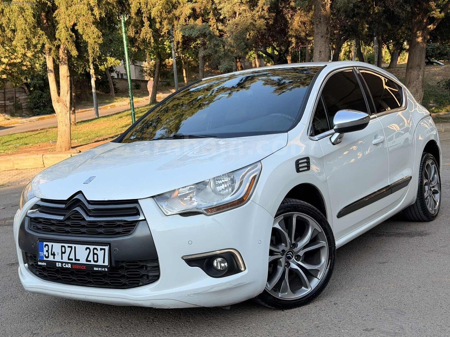 Galeriden DS Automobiles DS4 1.6 e-HDi D-Sport 2012 Model İstanbul 209.000 km Beyaz 4