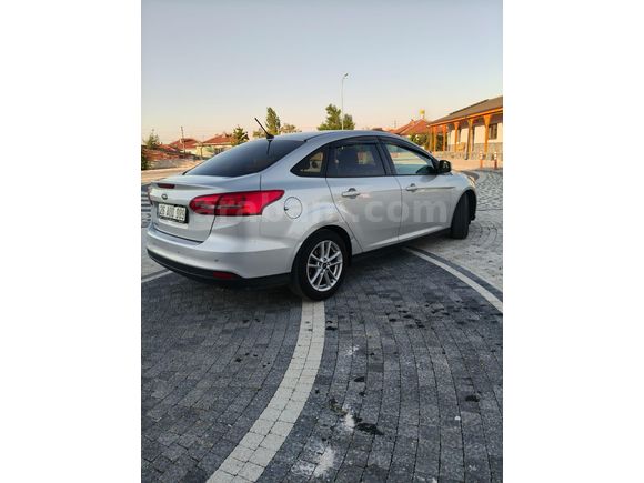 Sahibinden Ford Focus 1.6 Ti-VCT Trend X 2017 Model