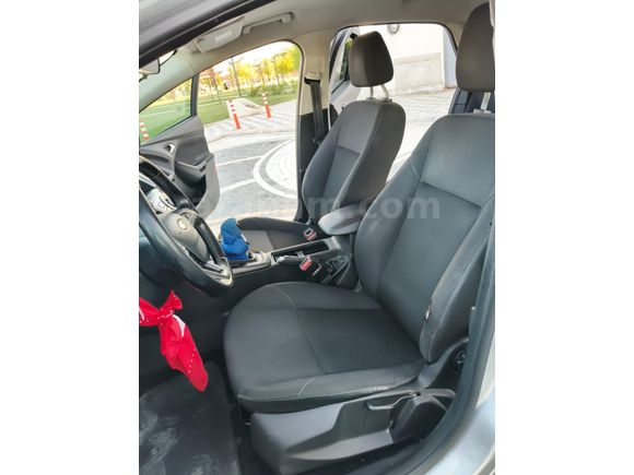 Sahibinden Ford Focus 1.6 Ti-VCT Trend X 2017 Model