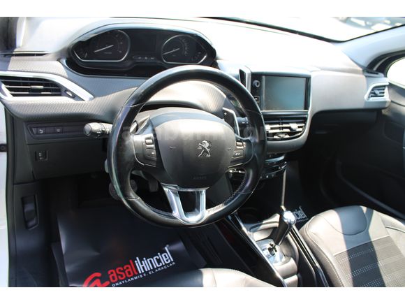 Peugeot 2008 1.6BLUEHDI ALLURE