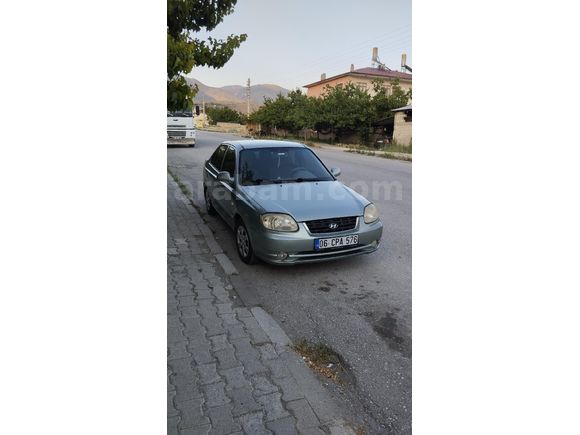 Hyundai Accent  admire değişensiz