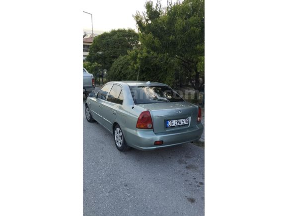 Hyundai Accent  admire değişensiz