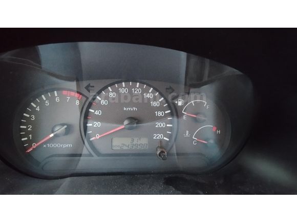 Hyundai Accent  admire değişensiz
