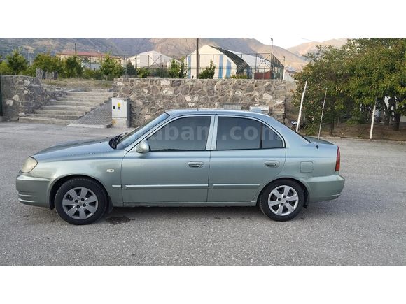 Hyundai Accent  admire değişensiz