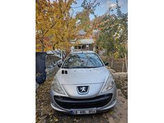 Peugeot 206+ 1.4 HDi Comfort 2011 Model  252.000 km Gri