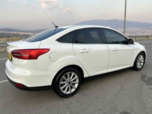 İLK SAHİP BOYASIZ OTOMATİK 166.000 KİLOMETREDE TİTANİUM