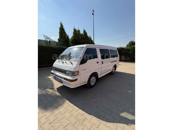 Sahibinden Mitsubishi L 300 Camlı Van 2000 Model 