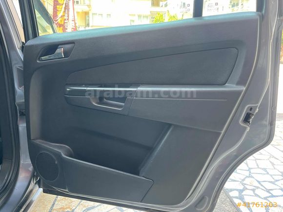 GÖKÇE ADA OTOMOTİV'DEN HATASIZ CAM GİBİ