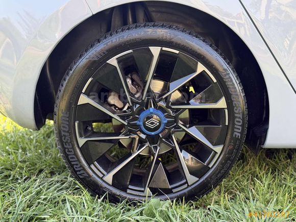 CA-CARS 2024 RENAULT CLİO 1.0TCE TECHNO ESPRİT ALPİNE 24.500KM!