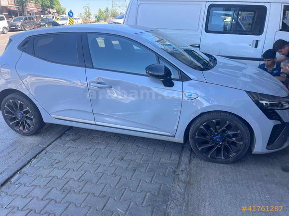 CA-CARS 2024 RENAULT CLİO 1.0TCE TECHNO ESPRİT ALPİNE 24.500KM!