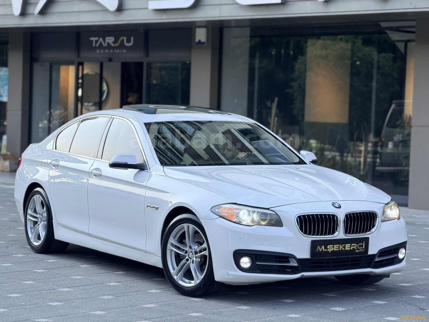 Galeriden BMW 5 Serisi 520d M Sport 2014 Model Mersin 280.000 km Beyaz 1