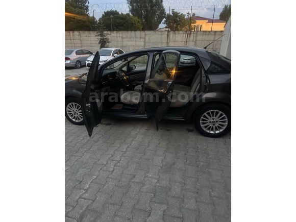 PAZARLIKSIZ Fiat Linea 1.3 Multijet Emotion Plus 2012 Model 