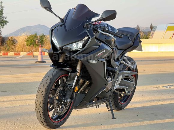 ÖZTÜRK OTOMOTİVDEN HONDA CBR650R HATASIZ