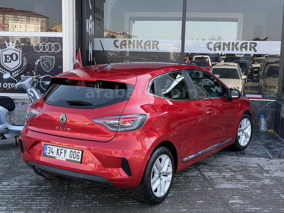 Galeriden Renault Clio 1.0 TCe Evolution 2024 Model İstanbul