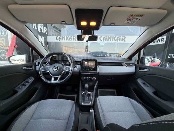 Galeriden Renault Clio 1.0 TCe Evolution 2024 Model İstanbul