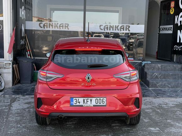 Galeriden Renault Clio 1.0 TCe Evolution 2024 Model İstanbul