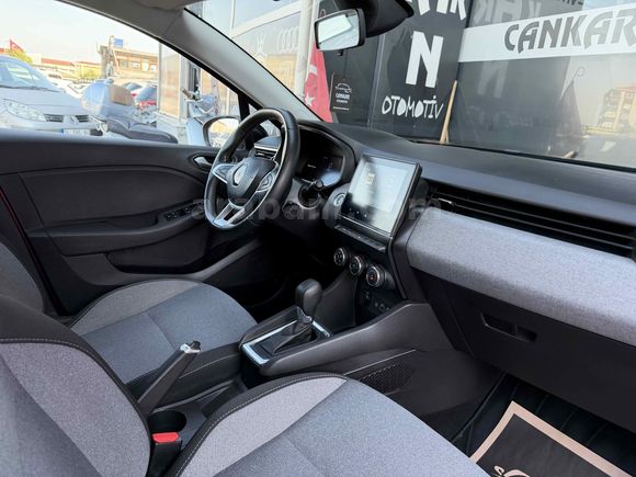 Galeriden Renault Clio 1.0 TCe Evolution 2024 Model İstanbul