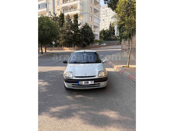 Sahibinden Renault Clio 1.4 RTA 2000 Model 