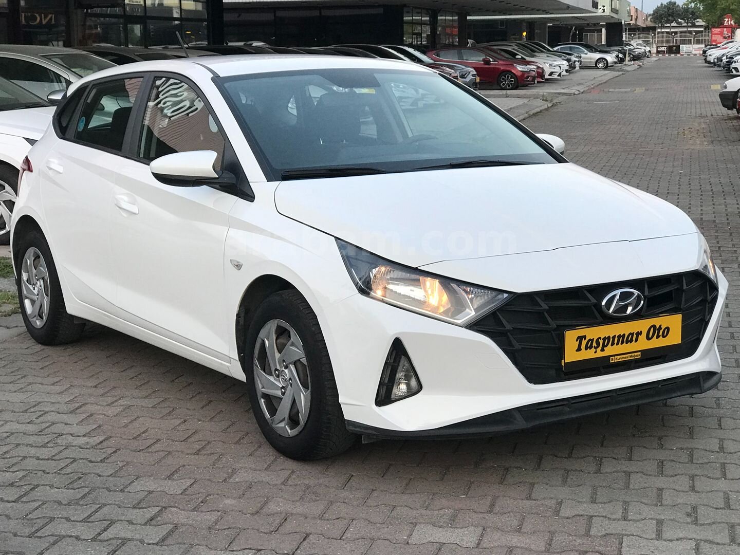 Galeriden Hyundai i20 1.4 MPI Jump 2022 Model Kocaeli 117.000 km Beyaz 6