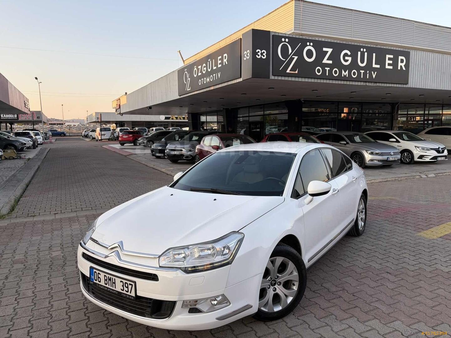 Galeriden Citroen C5 1.6 e-HDi Confort 2015 Model Kocaeli 220.000 km Beyaz 2