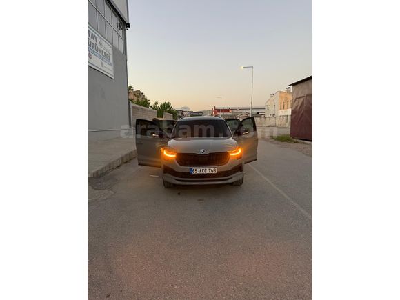 Sahibinden Skoda Kodiaq 1.5 TSI GreenTec Sportline 2023 Model  32.000 km Gri (metalik)