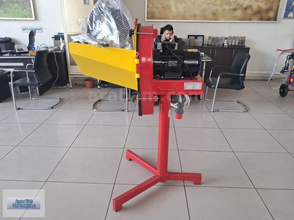 AYSAR'DAN SEZER YEM 220 VOLT KIRMA MAKİNASI