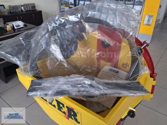AYSAR'DAN SEZER YEM 220 VOLT KIRMA MAKİNASI