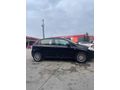 Takasa acık sedan araçlarla
