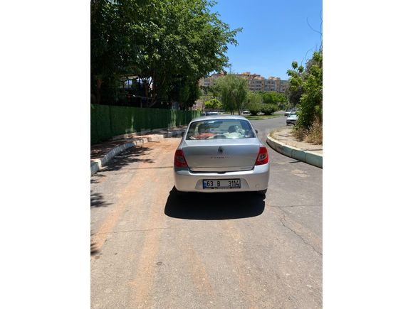 Sahibinden Renault Clio 1.4 Expression 2011 Model