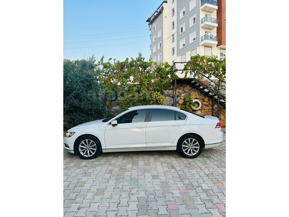 Sahibinden Volkswagen Passat 1.4 TSi BlueMotion Comfortline 2016 Model  153.000 km Beyaz