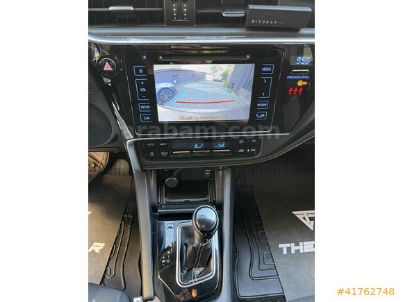 TOYOTA AURİS YETKİLİ SERVİS BAKIMLI 145 000 km